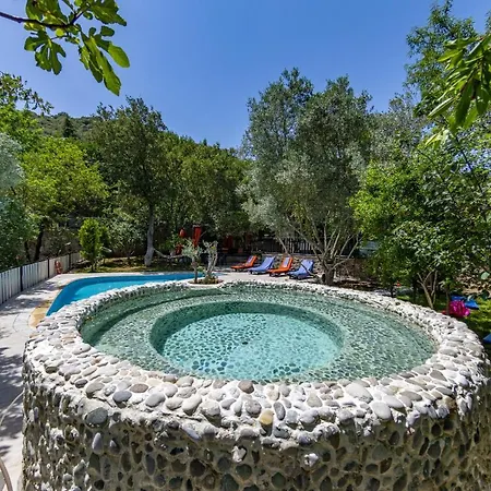 Apartament Astonishing With Private Pool Surrounded By Nature In Fethiye